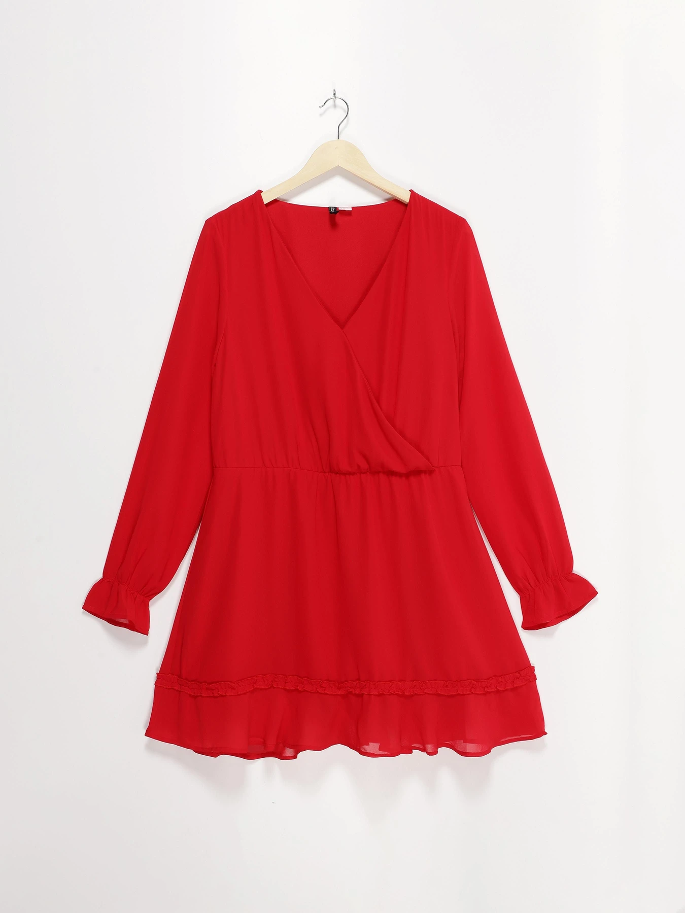 Платья H&M модель 0829432_червоний Платья H&M модель 0829432_червоний Фото