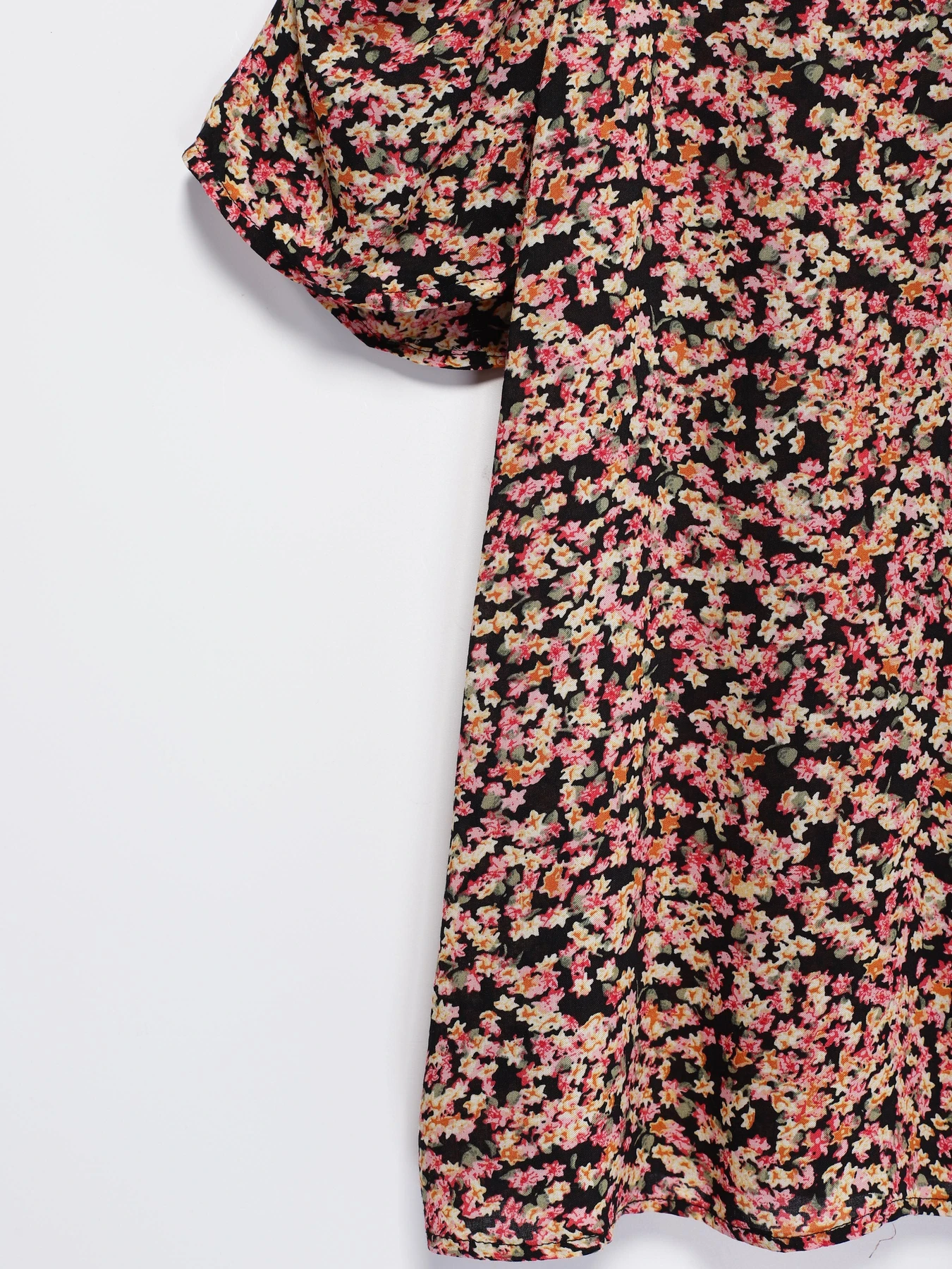 Рубашки H&M модель 0840604_чорний комб. Рубашки H&M модель 0840604_чорний комб. Фото