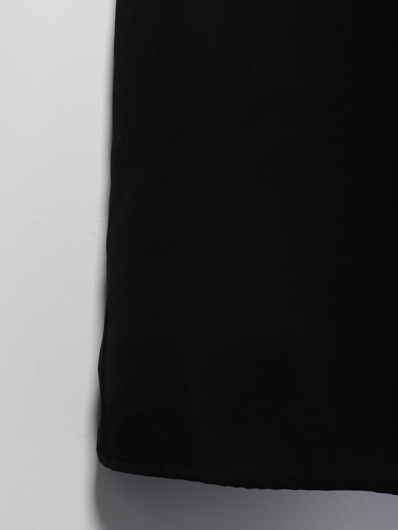 Платья H&M модель 0879242_чорний Платья H&M модель 0879242_чорний Фото