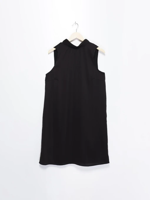 Платья H&M модель 0879242_чорний Фото