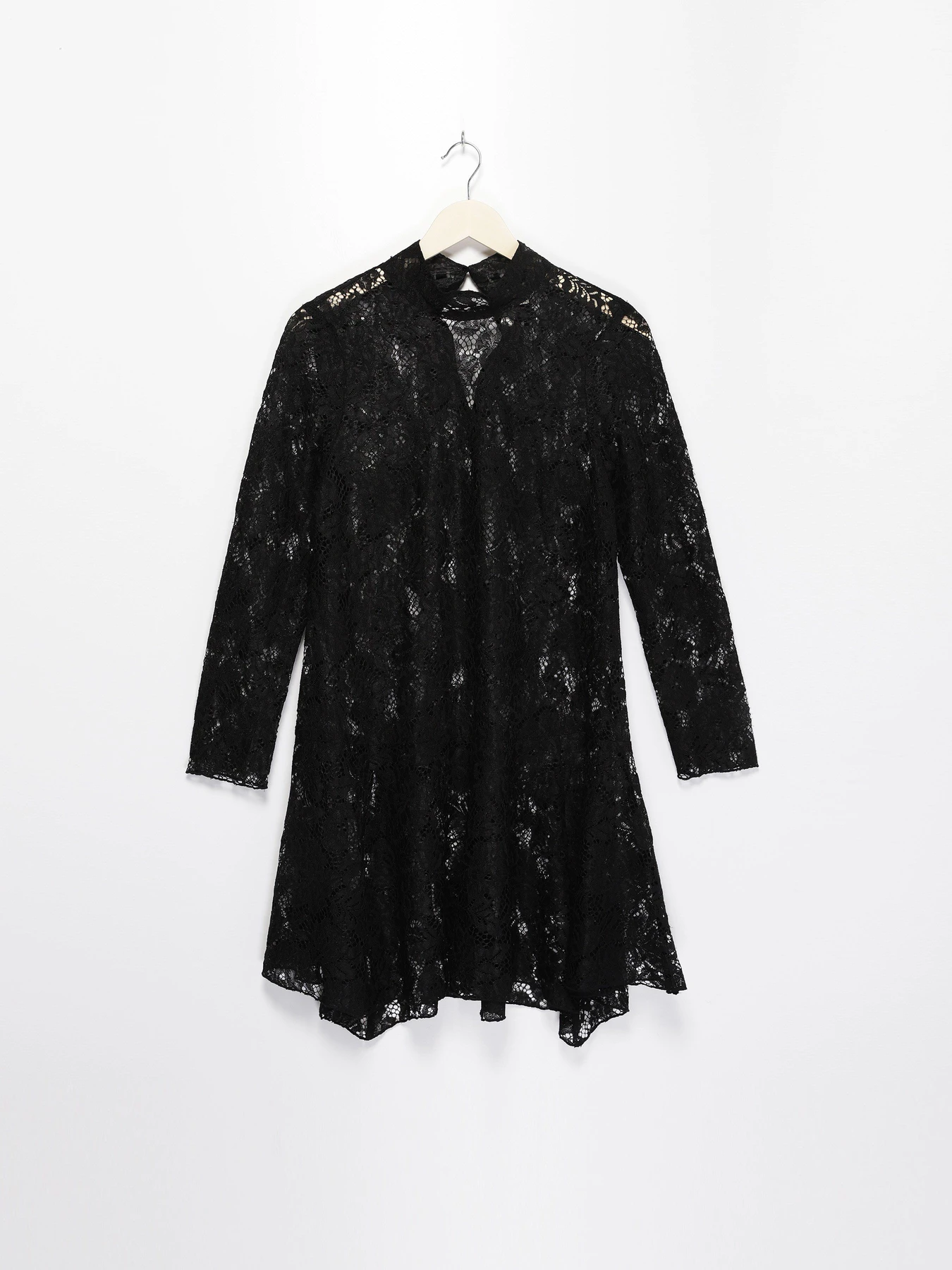 Платья H&M модель 0909371_чорний Платья H&M модель 0909371_чорний Фото