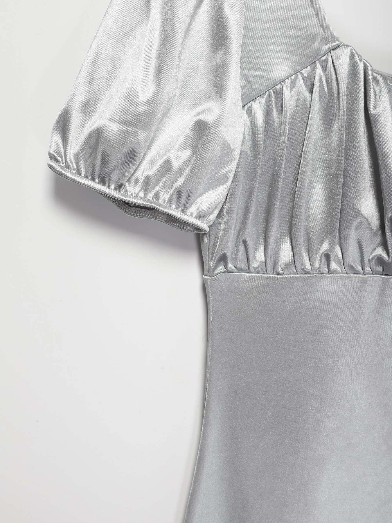 Платья H&M модель 09433472K_сірий Платья H&M модель 09433472K_сірий Фото