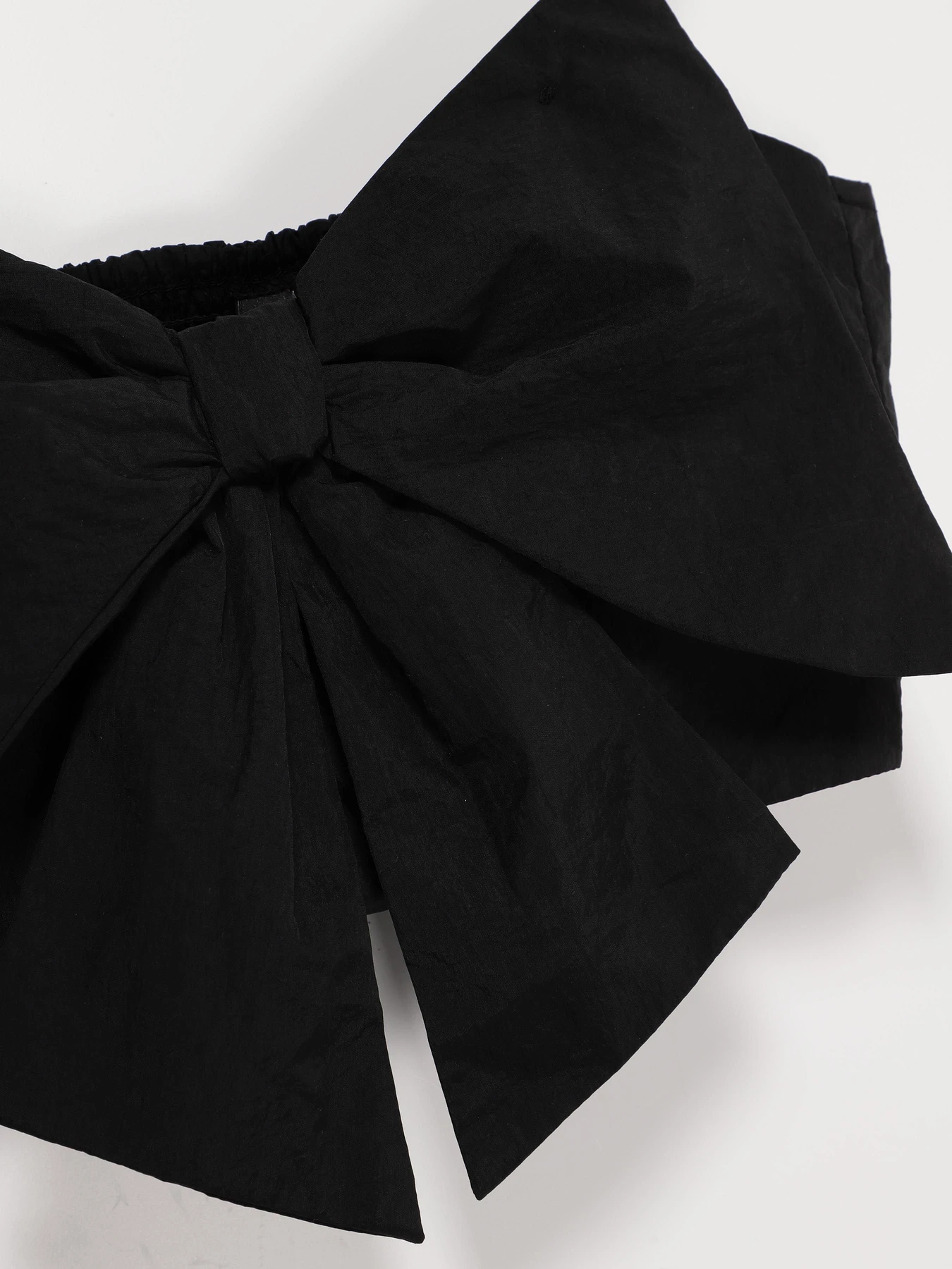 Футболки и поло H&M модель 0944668_чорний Футболки и поло H&M модель 0944668_чорний Фото