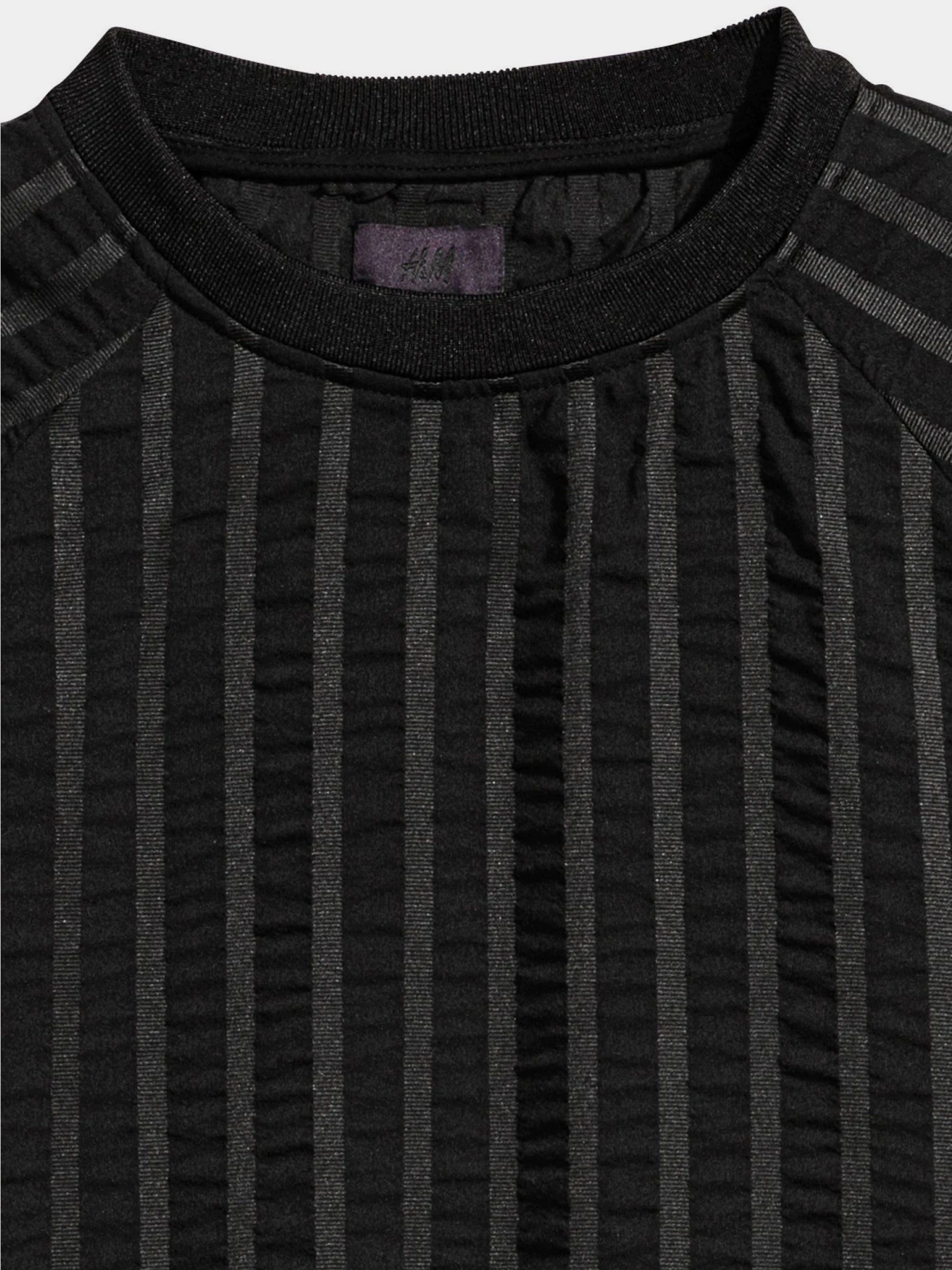 Худи и свитшоты H&M модель 0498448_чорний Худи и свитшоты H&M модель 0498448_чорний Фото
