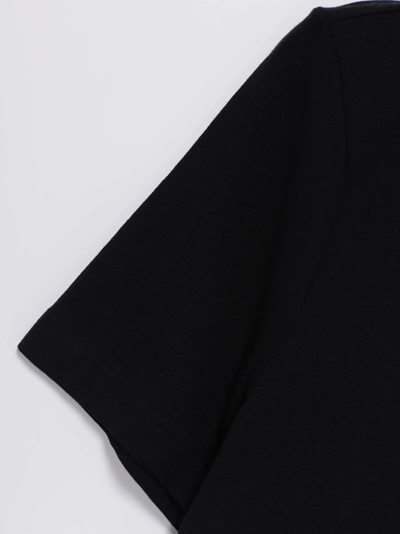 Футболки і поло H&M модель 0570002_чорний Футболки і поло H&M модель 0570002_чорний Фото