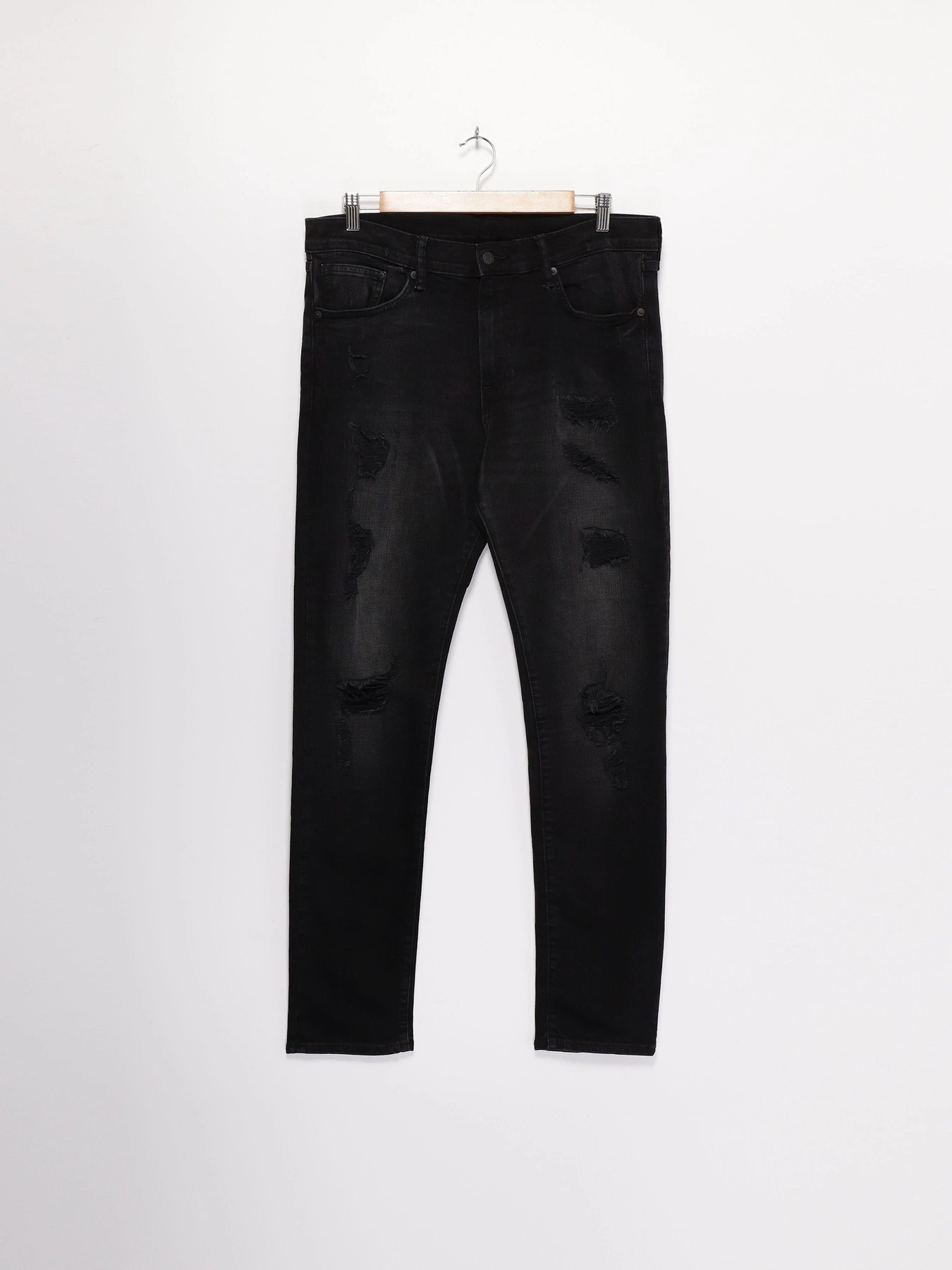 Джинсы H&M модель 0690449_чорний Джинсы H&M модель 0690449_чорний Фото