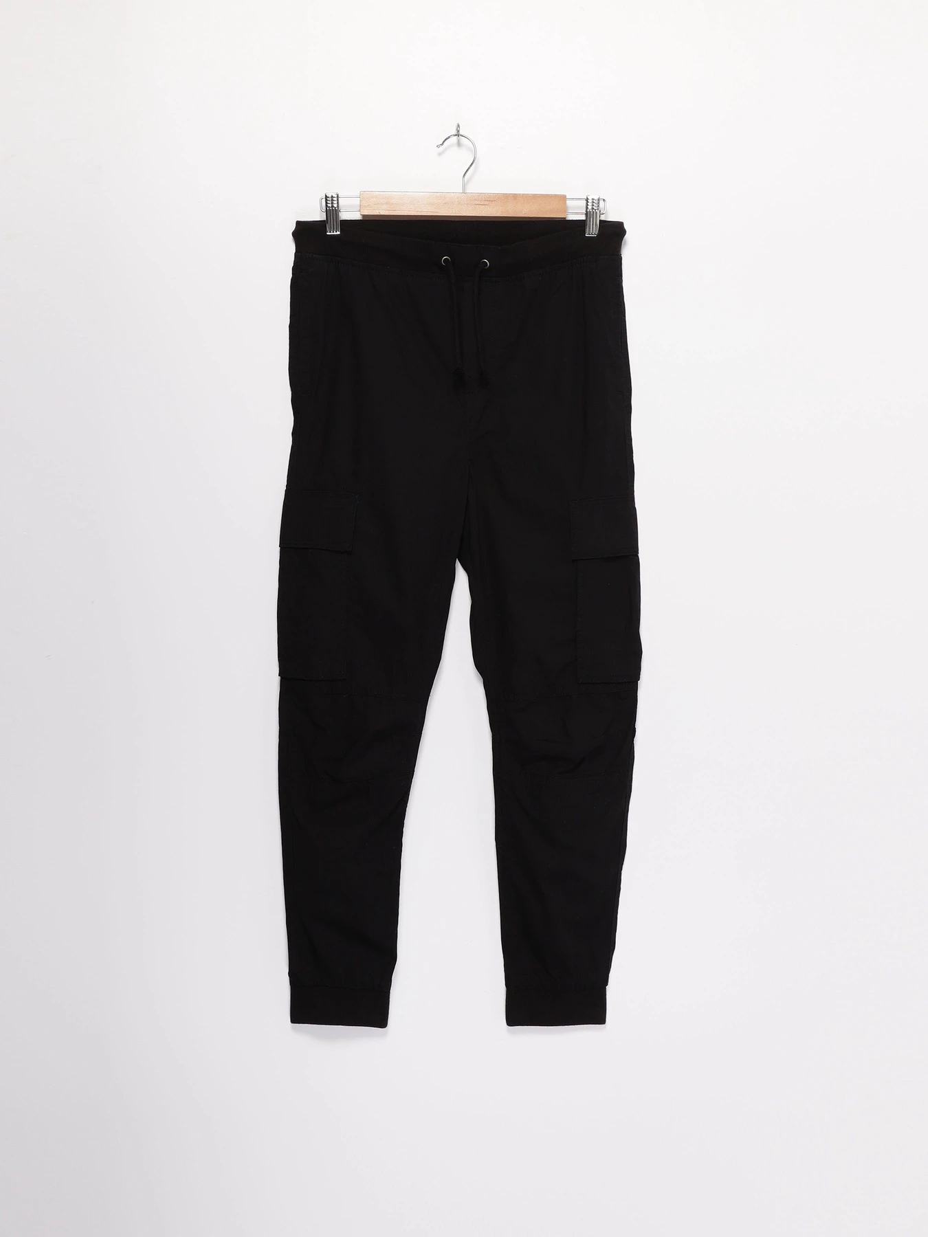 Брюки H&M модель 06984361_чорний Брюки H&M модель 06984361_чорний Фото