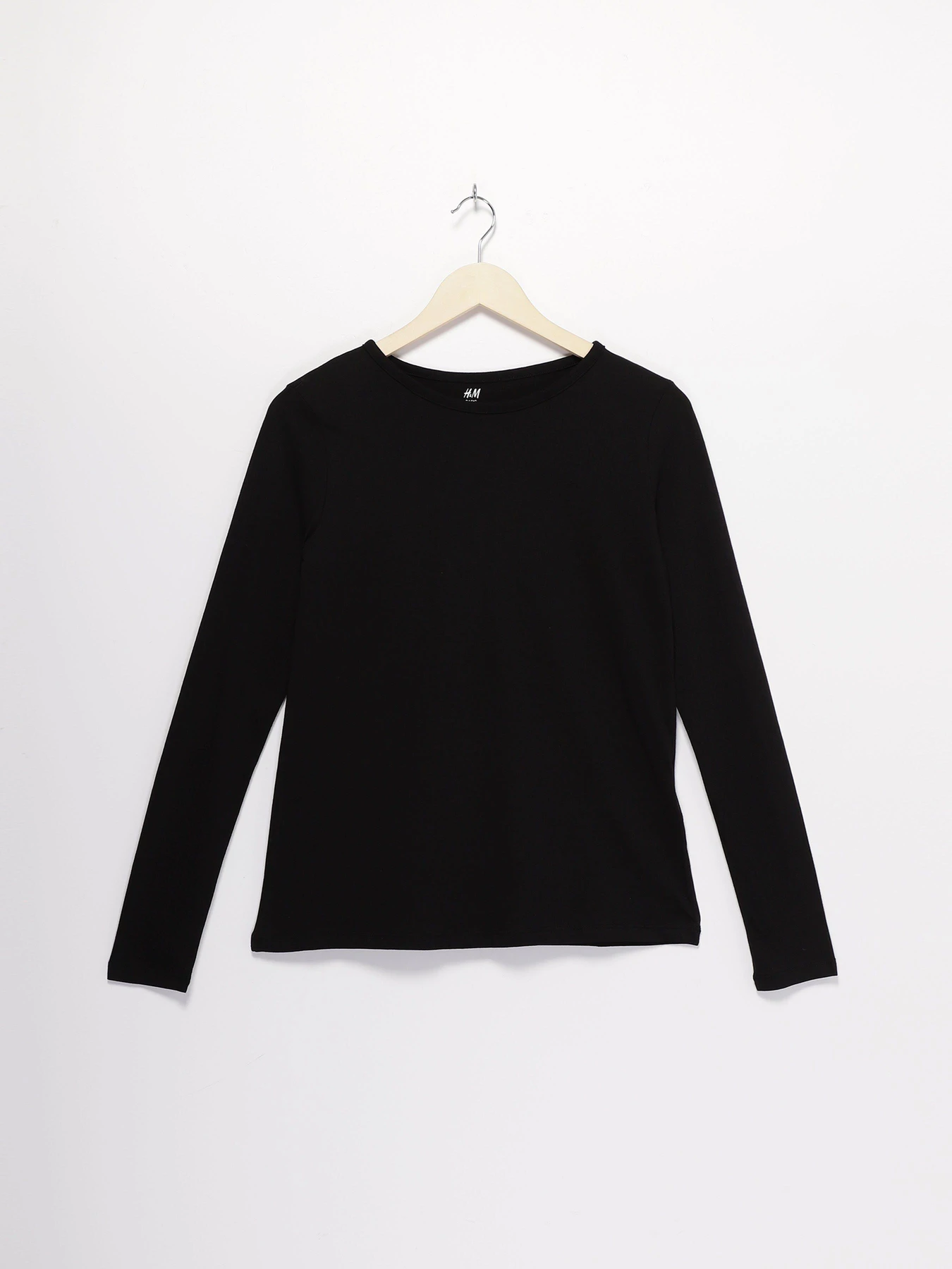 Худи и свитшоты H&M модель 08024821_чорний Худи и свитшоты H&M модель 08024821_чорний Фото