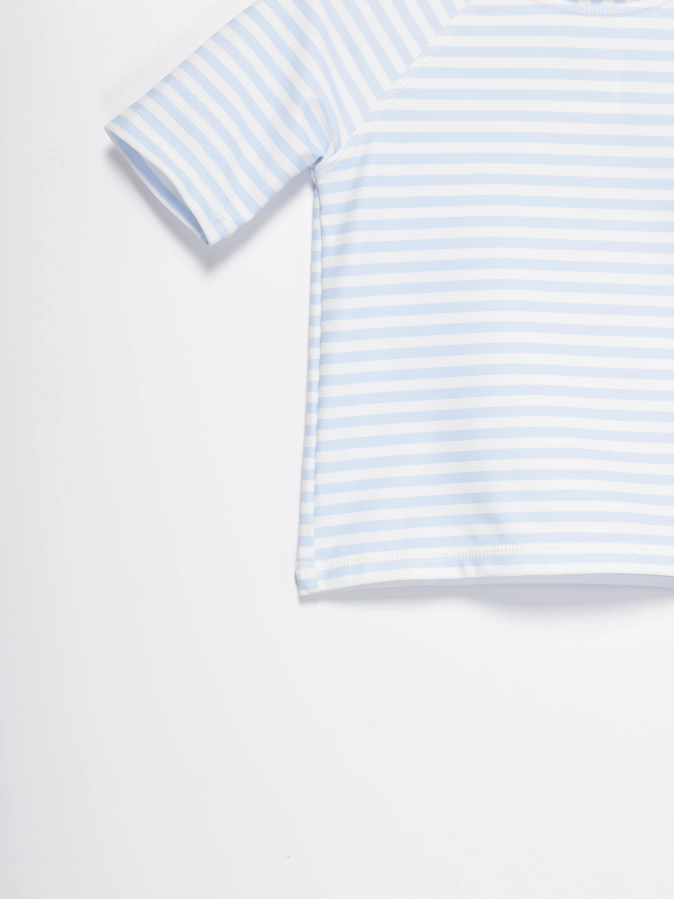 Футболки і поло H&M модель 0840198_білий з блакитним Футболки і поло H&M модель 0840198_білий з блакитним Фото