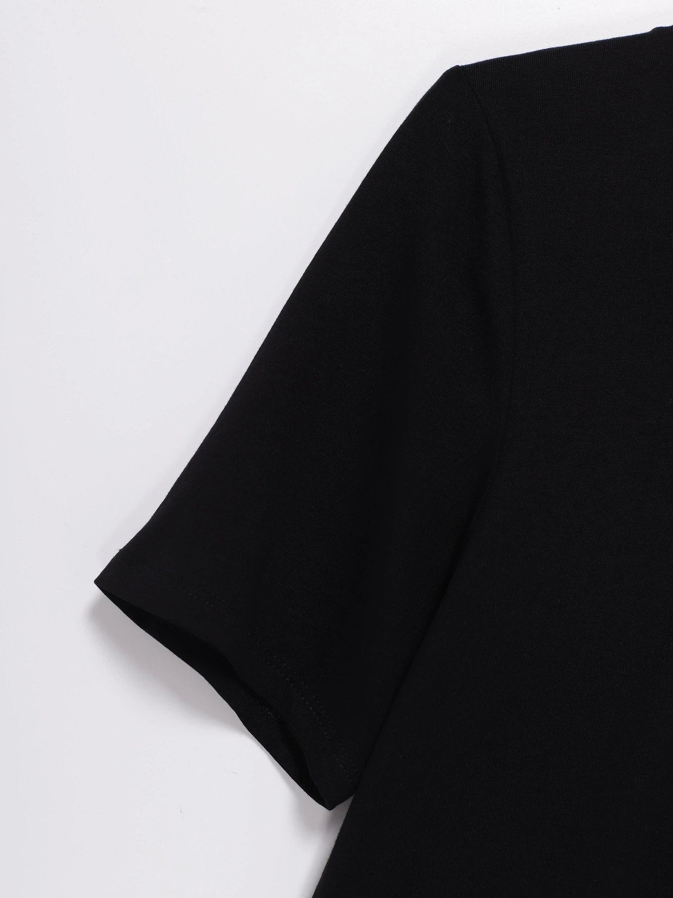 Футболки и поло H&M модель 0851936_чорний Футболки и поло H&M модель 0851936_чорний Фото