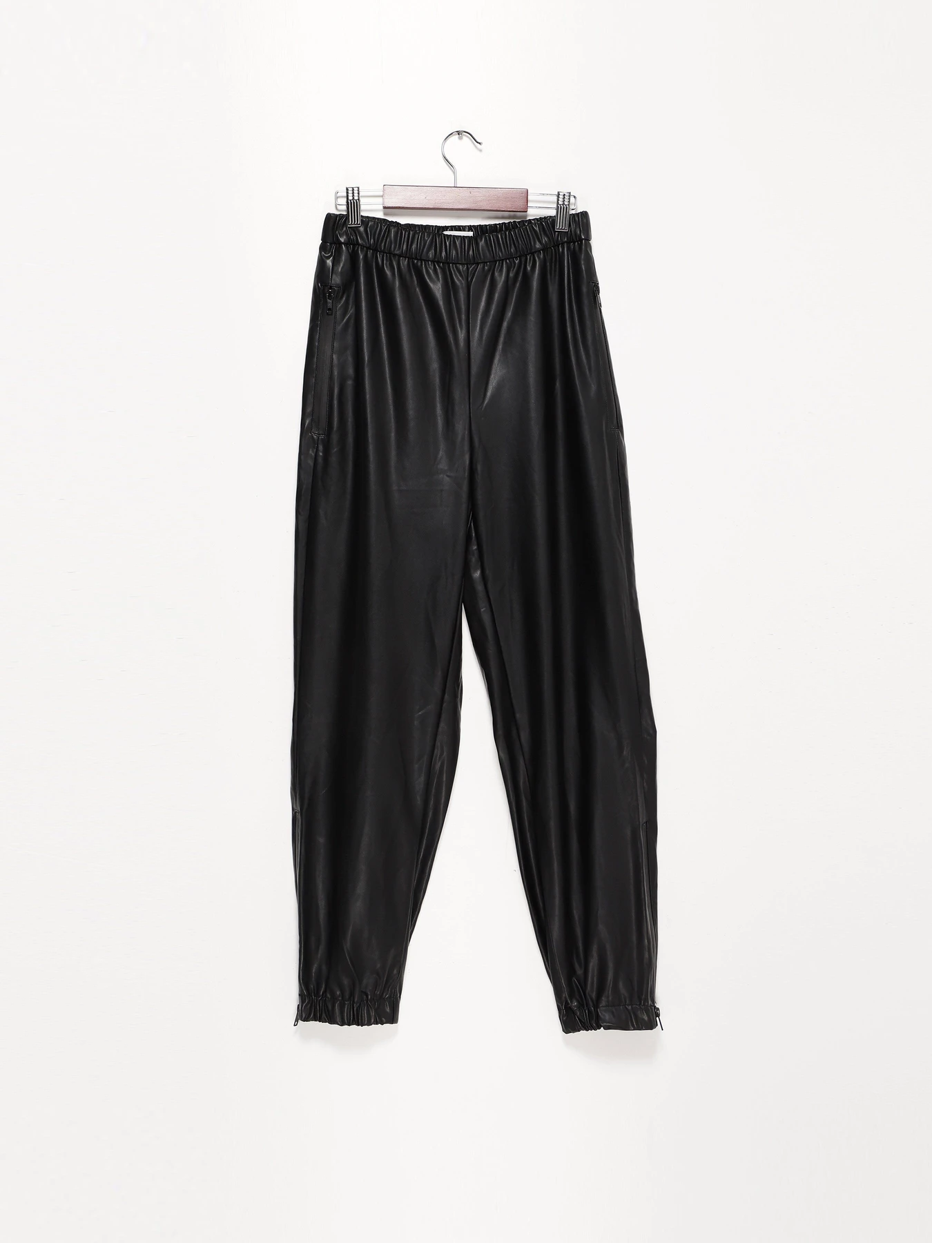 Брюки H&M модель 0826313_чорний Брюки H&M модель 0826313_чорний Фото