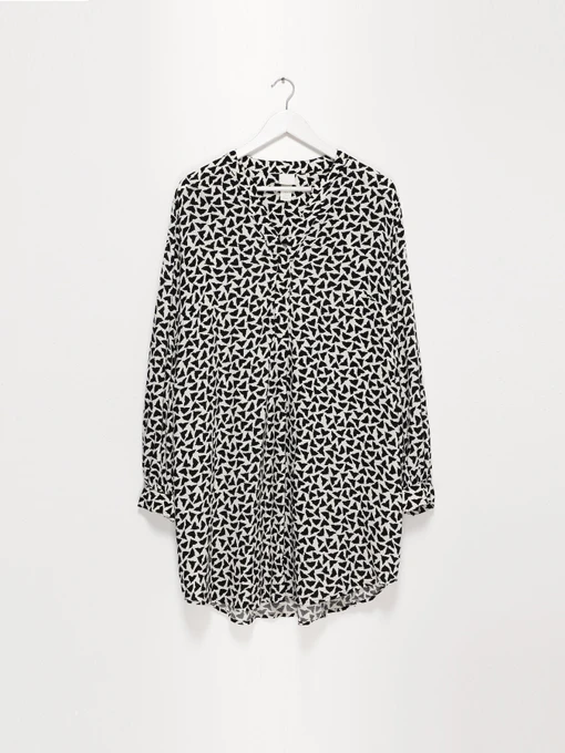 Платья H&M модель 0874587_білий з чорним Фото
