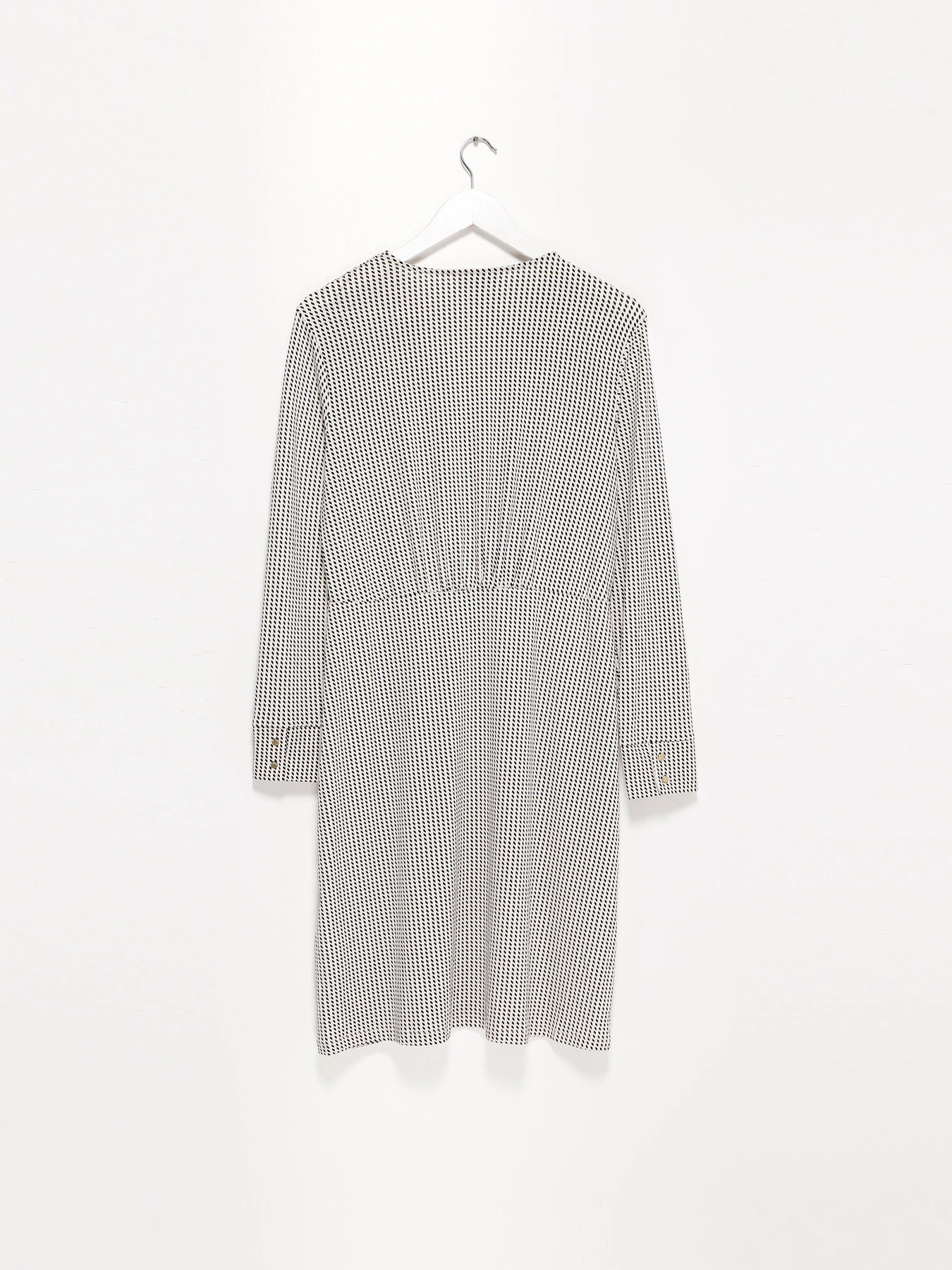 Сукні H&M модель 0923522_білий з чорним Сукні H&M модель 0923522_білий з чорним Фото