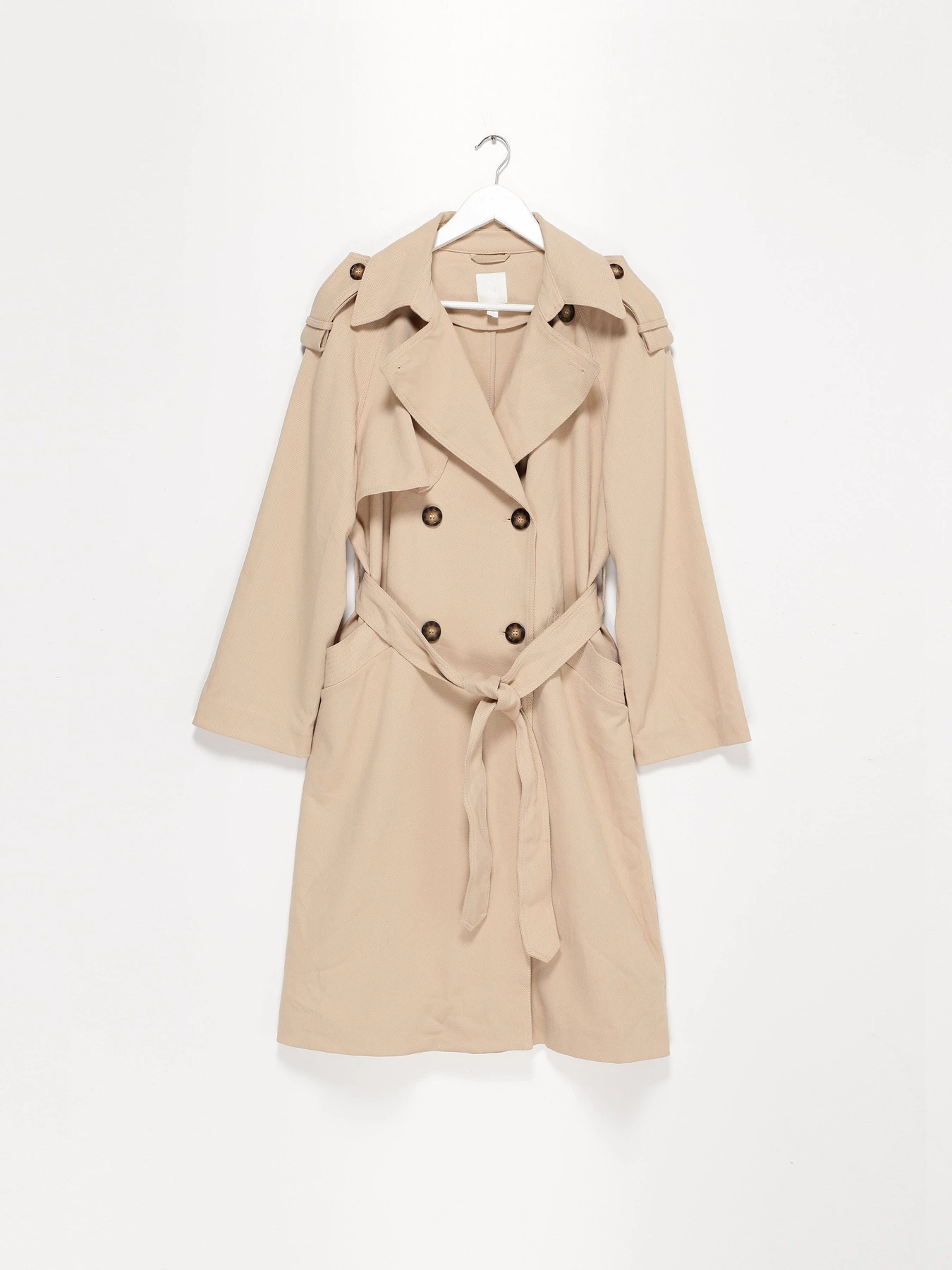 Пальто и плащи H&M модель 0944707_бежевий Пальто и плащи H&M модель 0944707_бежевий Фото