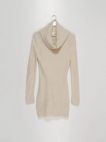 Платья H&M модель 0128942_молочний Фото