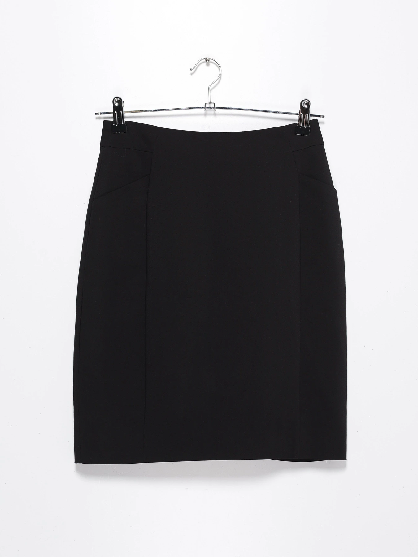 Юбки H&M модель 0175371_чорний Юбки H&M модель 0175371_чорний Фото