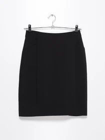 Юбки H&M модель 0175371_чорний Фото