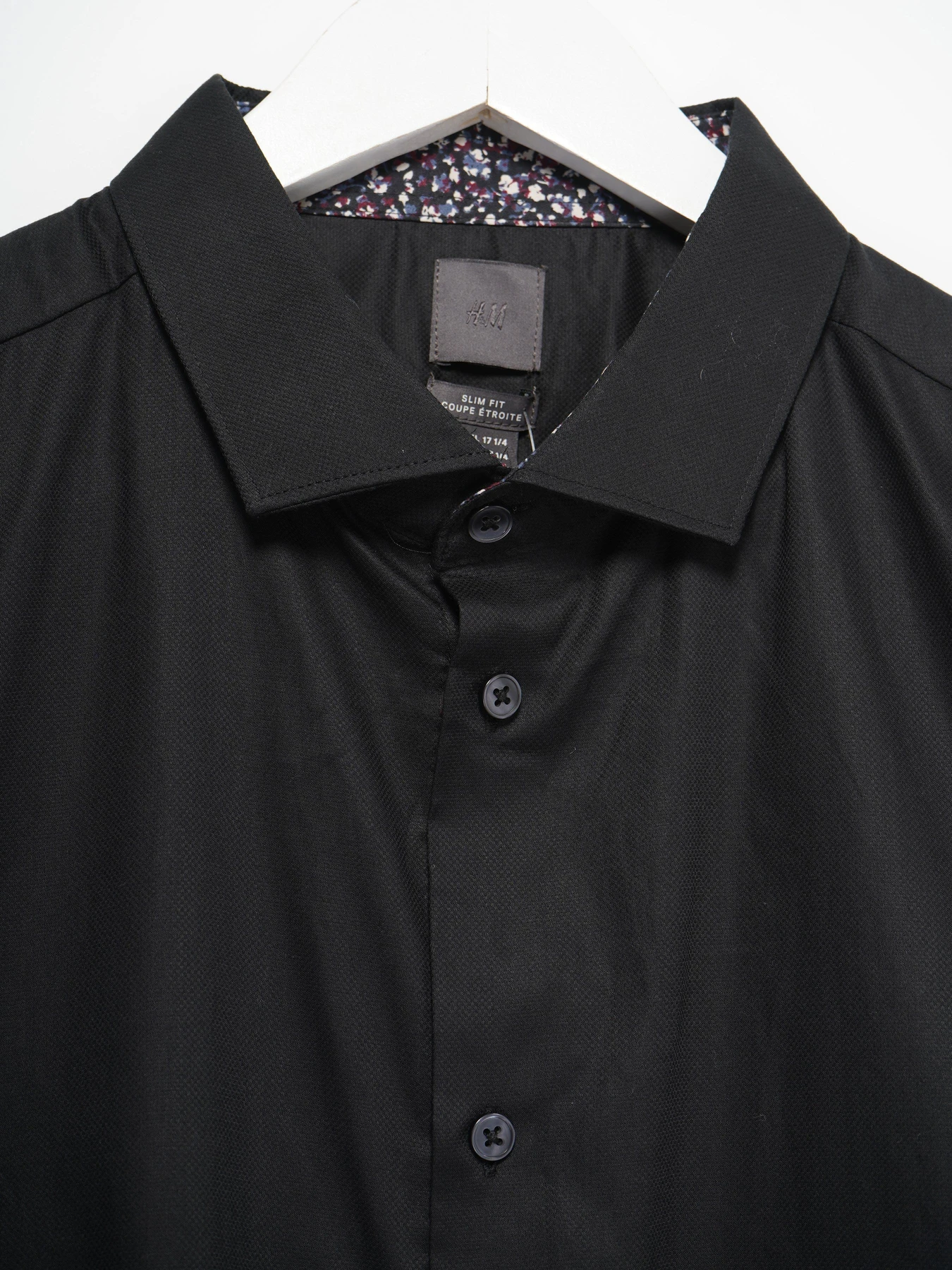 Рубашки H&M модель 0395127_чорний Фото