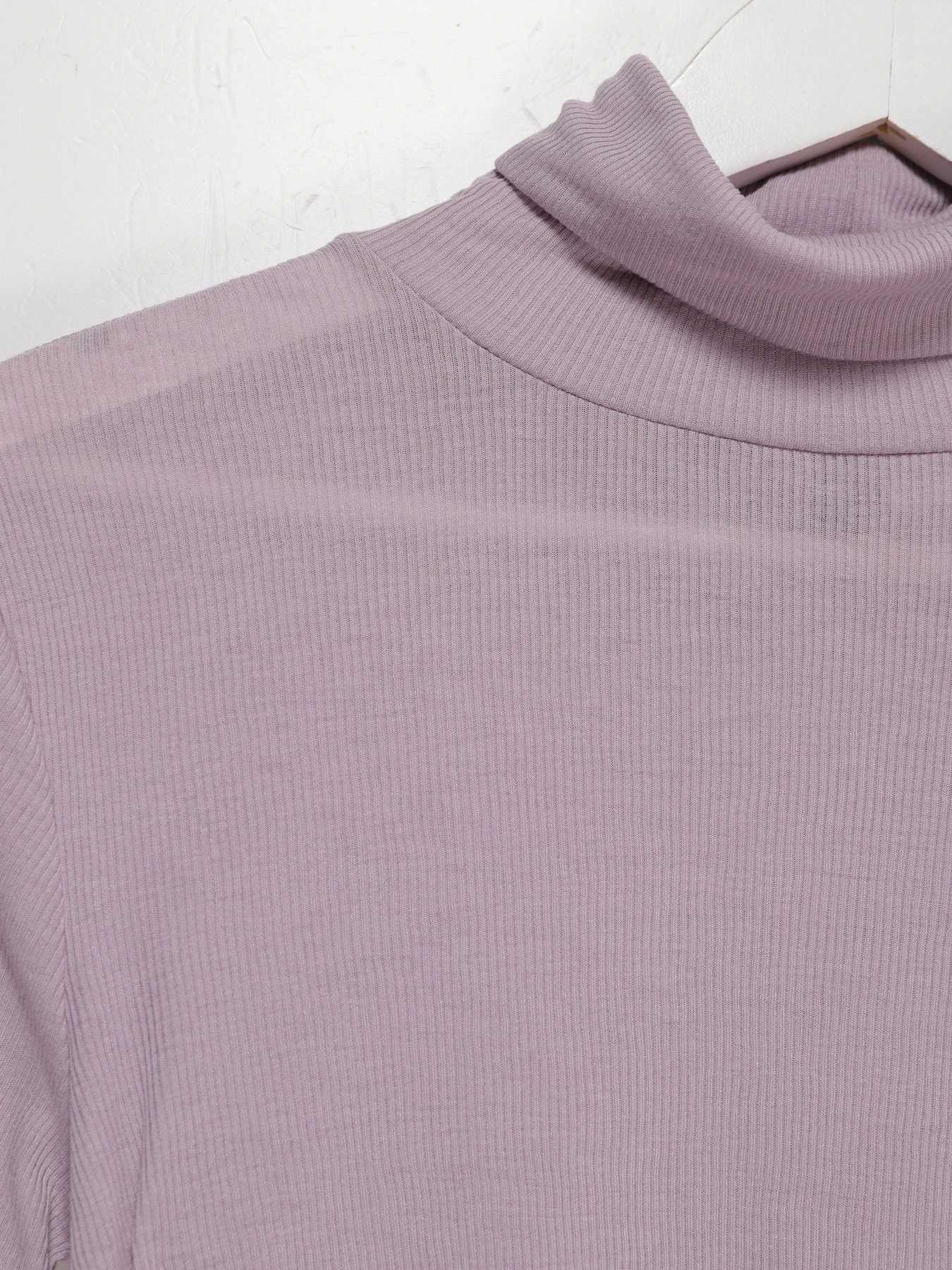 Свитры и кардиганы H&M модель 0418873_с.бузковий Фото