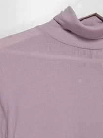 Свитры и кардиганы H&M модель 0418873_с.бузковий Фото