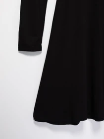 Платья H&M модель 0425905_чорний Фото