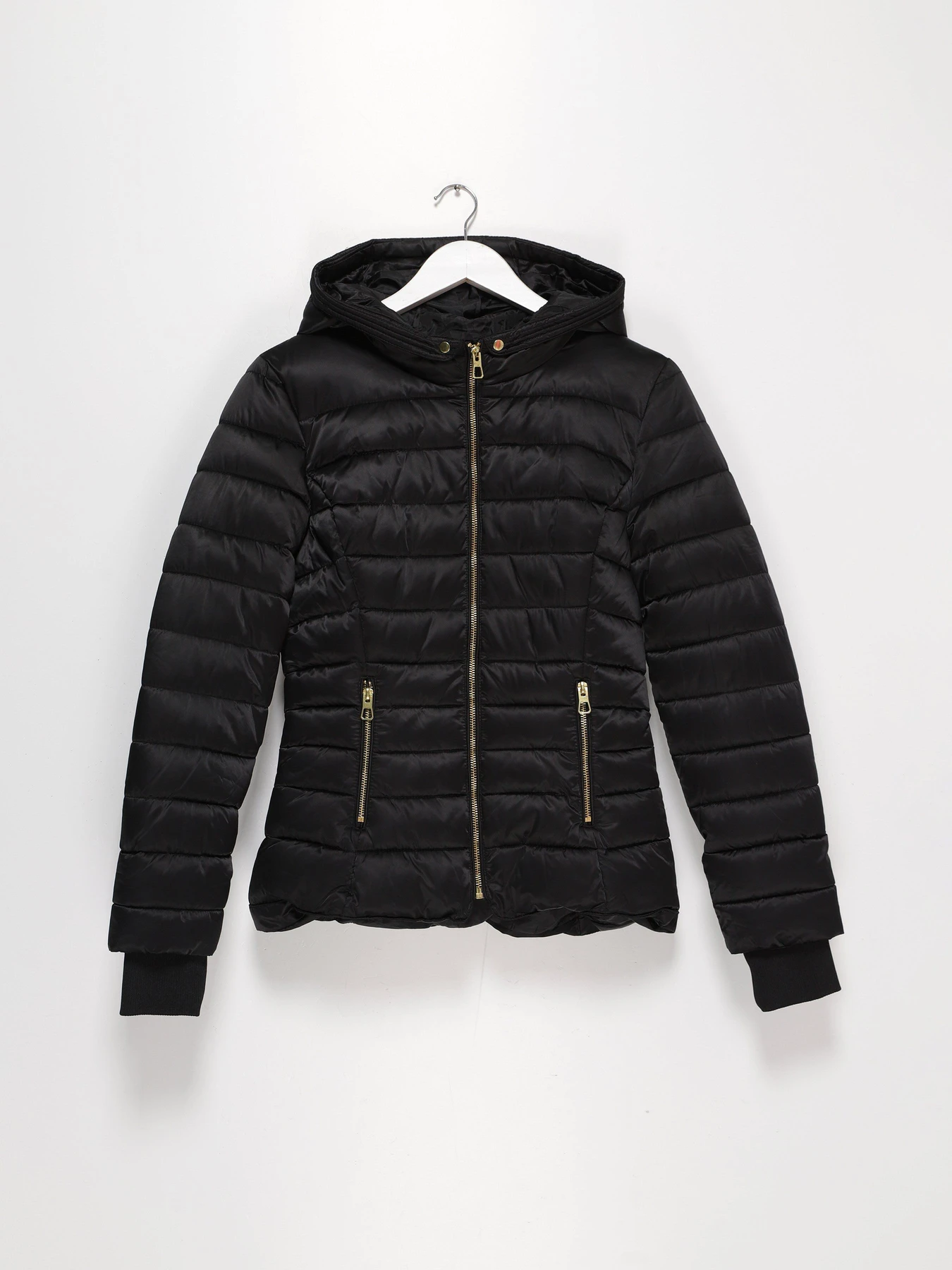 Куртки и дубленки H&M модель 0527172_чорний Куртки и дубленки H&M модель 0527172_чорний Фото