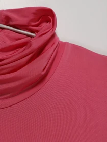 Свитры и кардиганы H&M модель 0533267_рожевий Фото