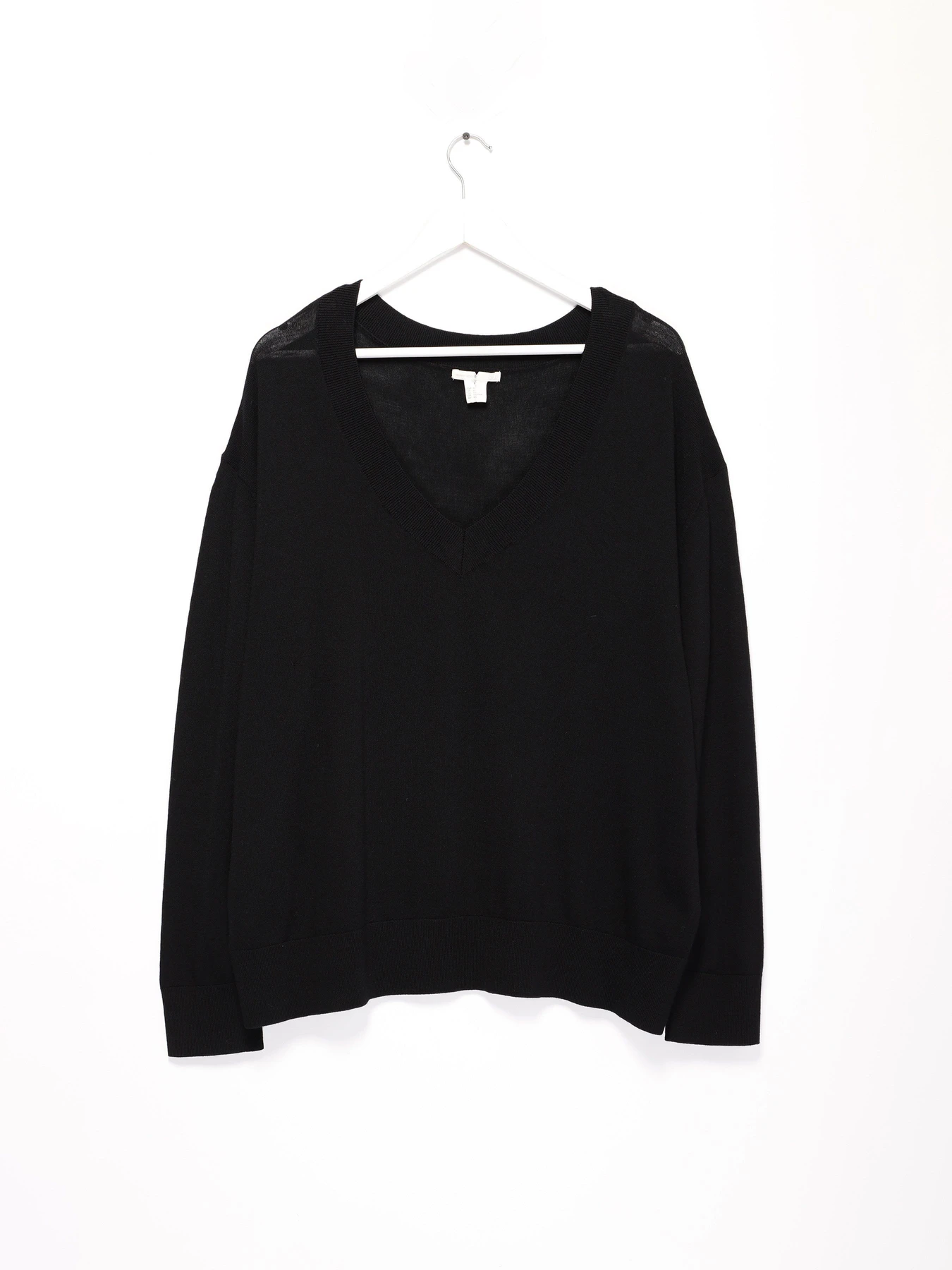 Свитры и кардиганы H&M модель 0538458_чорний Свитры и кардиганы H&M модель 0538458_чорний Фото