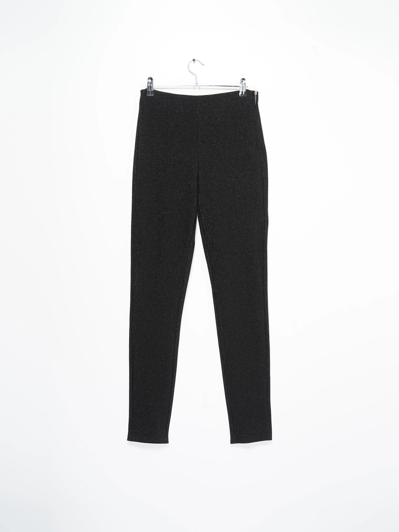 Брюки H&M модель 0543705_чорний комб. Фото