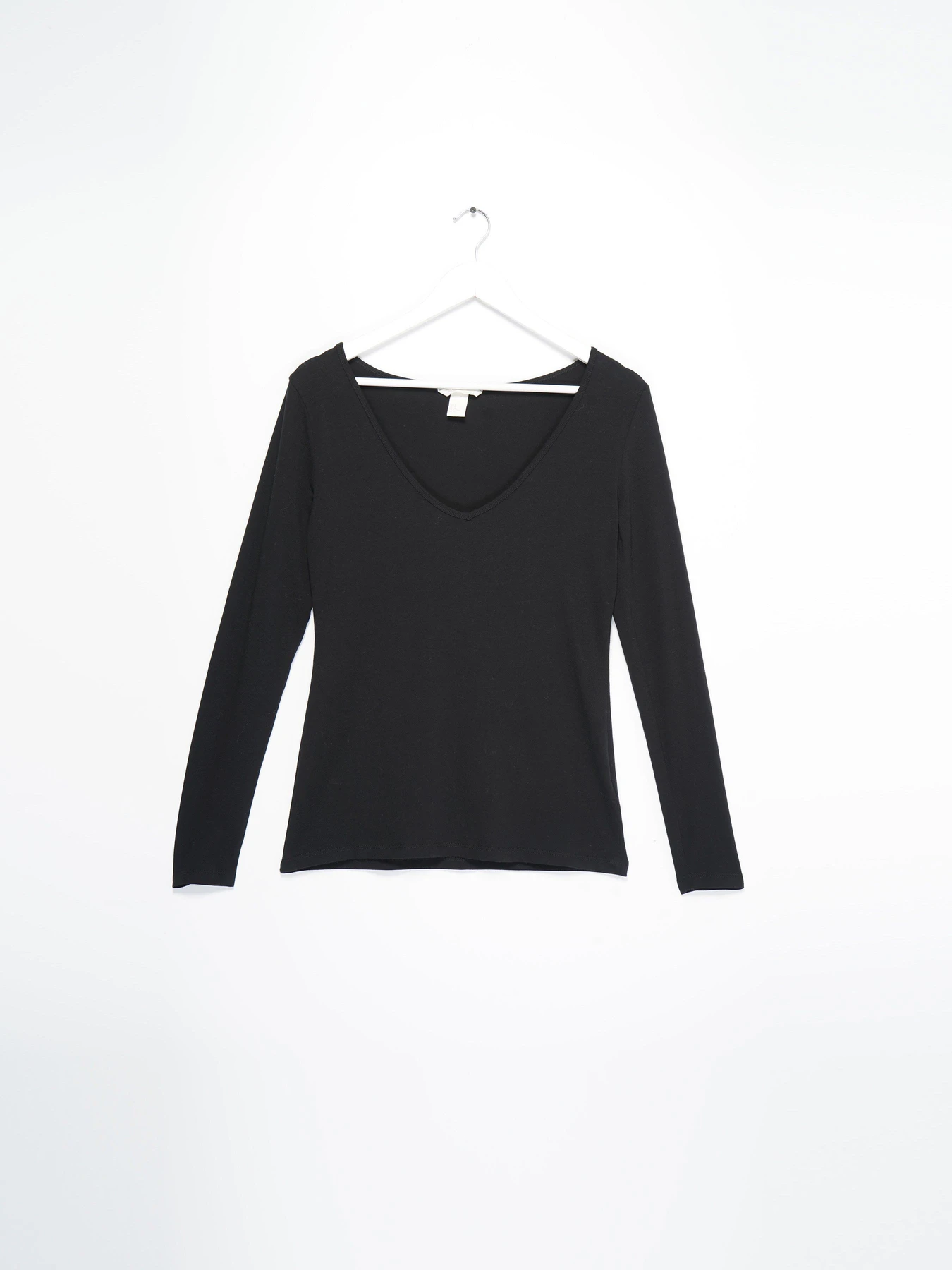 Худі та світшоти H&M модель 0544116_чорний Худі та світшоти H&M модель 0544116_чорний Фото