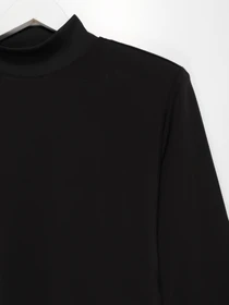 Светри та кардигани H&M модель 0581187_чорний Фото