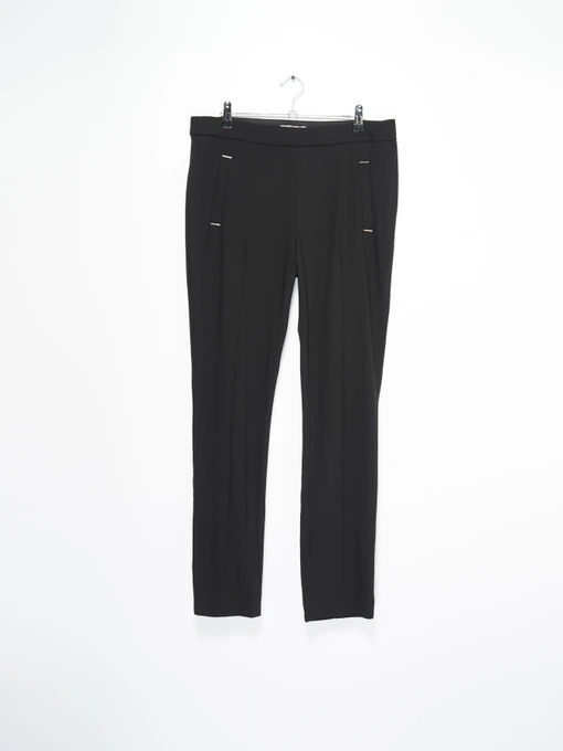 Брюки H&M модель 0581971_чорний Фото