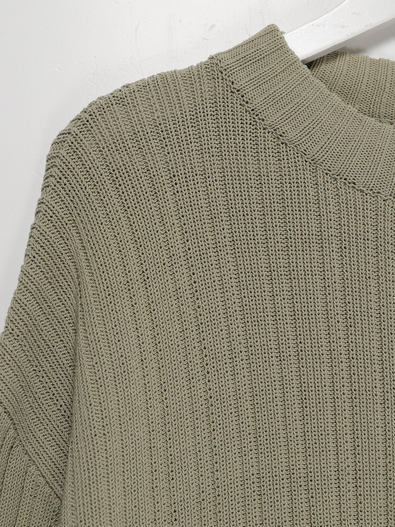 Свитры и кардиганы H&M модель 0610476_с.хакі Свитры и кардиганы H&M модель 0610476_с.хакі Фото