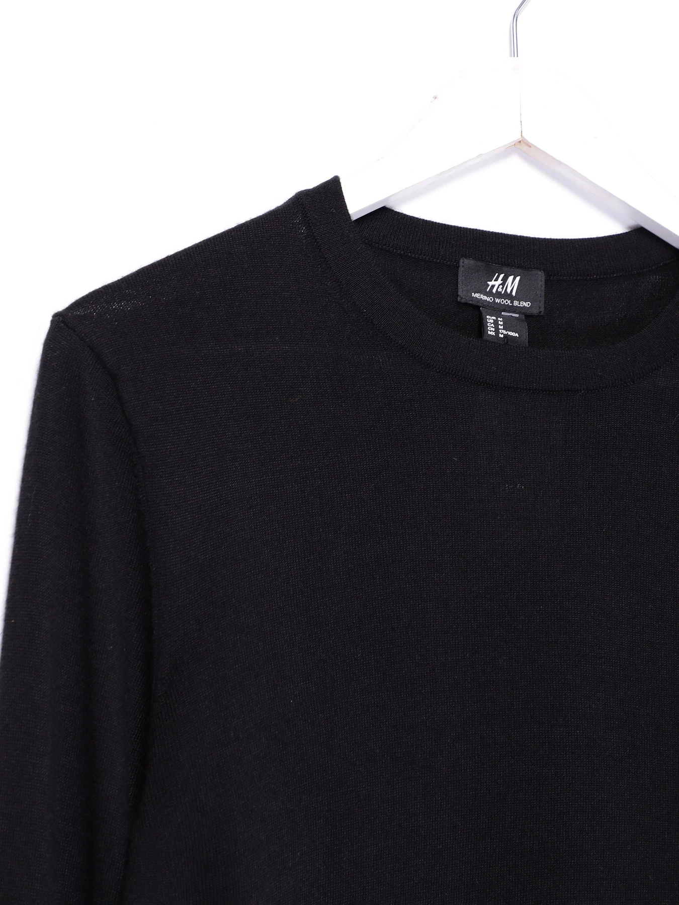 Светри та кардигани H&M модель 0647781_чорний Светри та кардигани H&M модель 0647781_чорний Фото