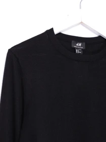 Светри та кардигани H&M модель 0647781_чорний Фото