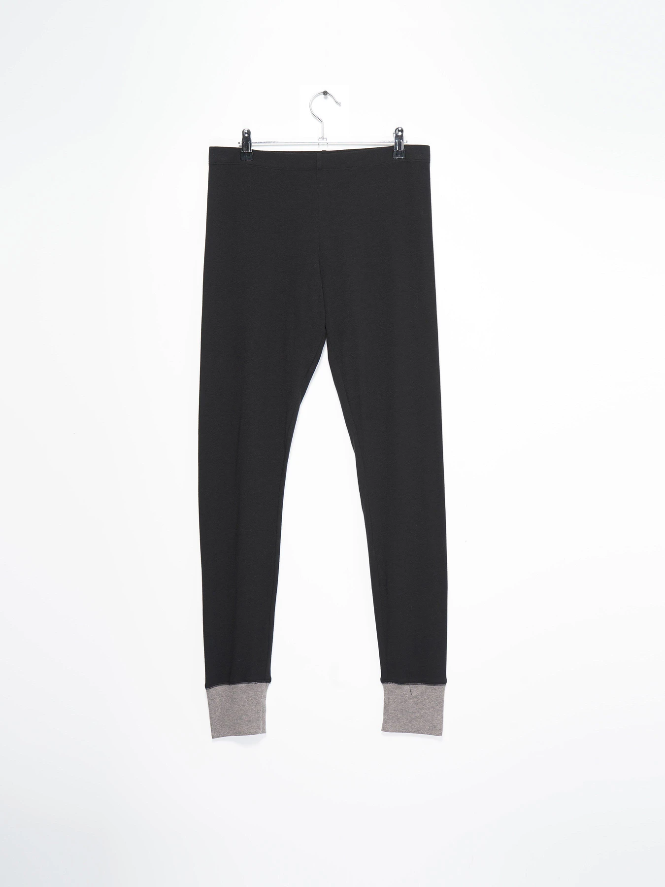 Штани H&M модель 0649437_чорний Штани H&M модель 0649437_чорний Фото