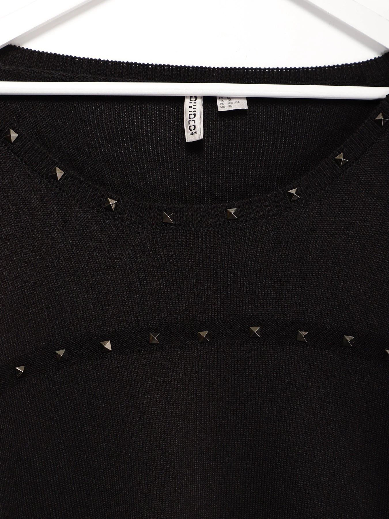 Светри та кардигани H&M модель 0678153_чорний Светри та кардигани H&M модель 0678153_чорний Фото