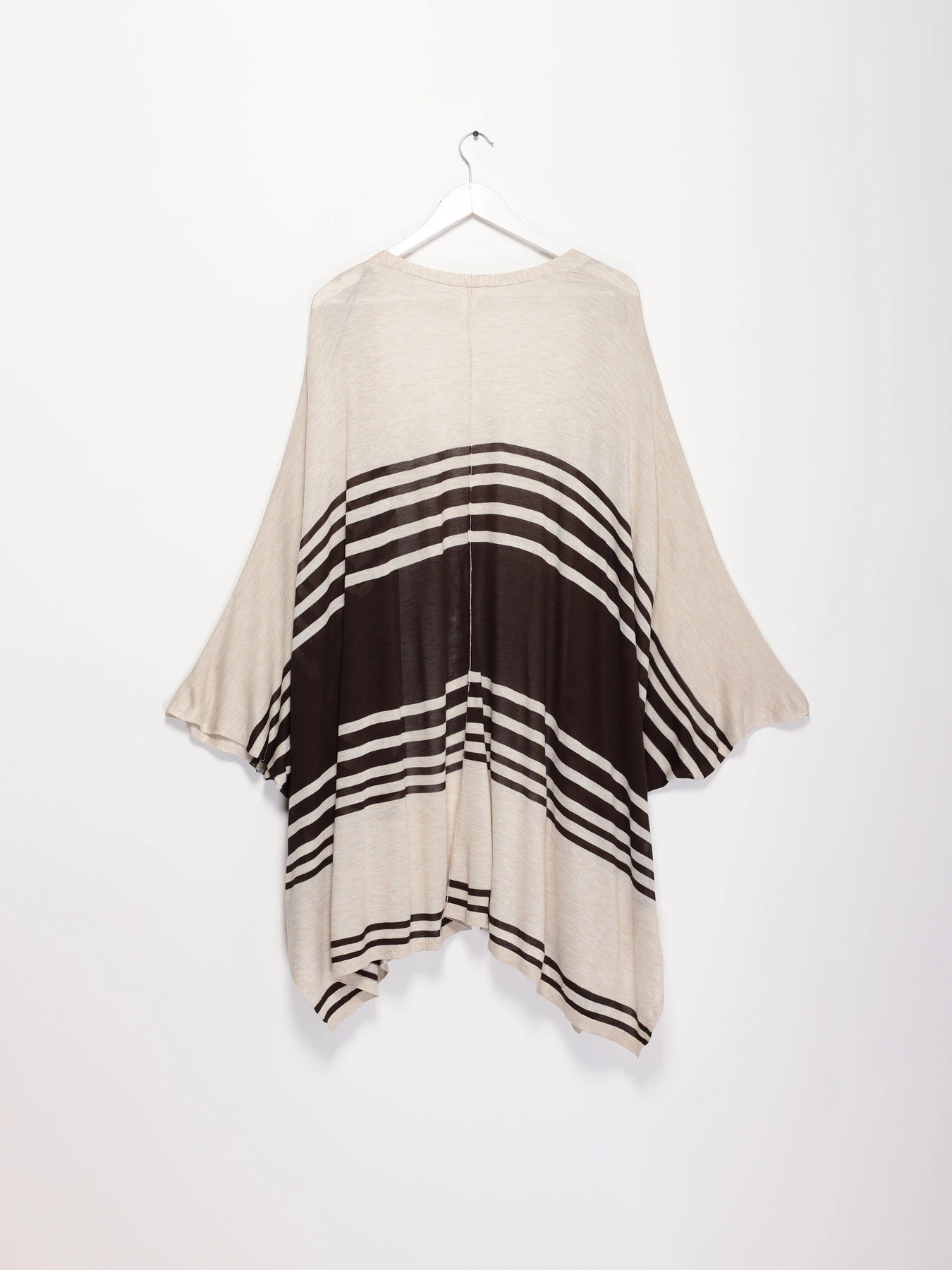 Свитры и кардиганы H&M модель 0686516_бежевий з чорним Фото