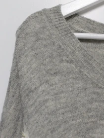 Свитры и кардиганы H&M модель 0699934_сірий з білим Фото