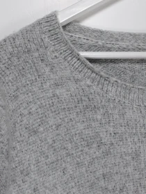 Светри та кардигани H&M модель 0755201_сірий Фото