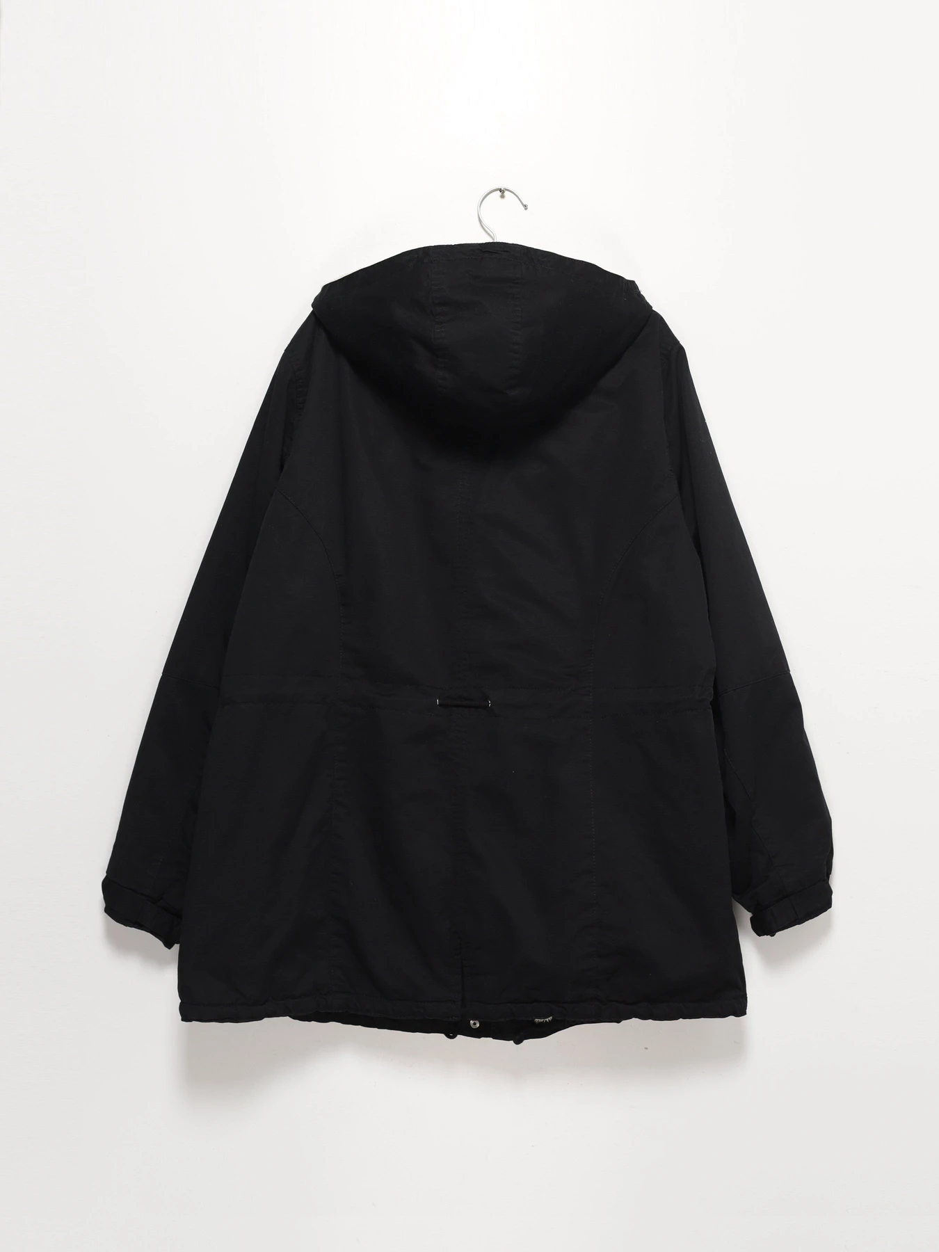Куртки та дублянки H&M модель 0781688_чорний Фото
