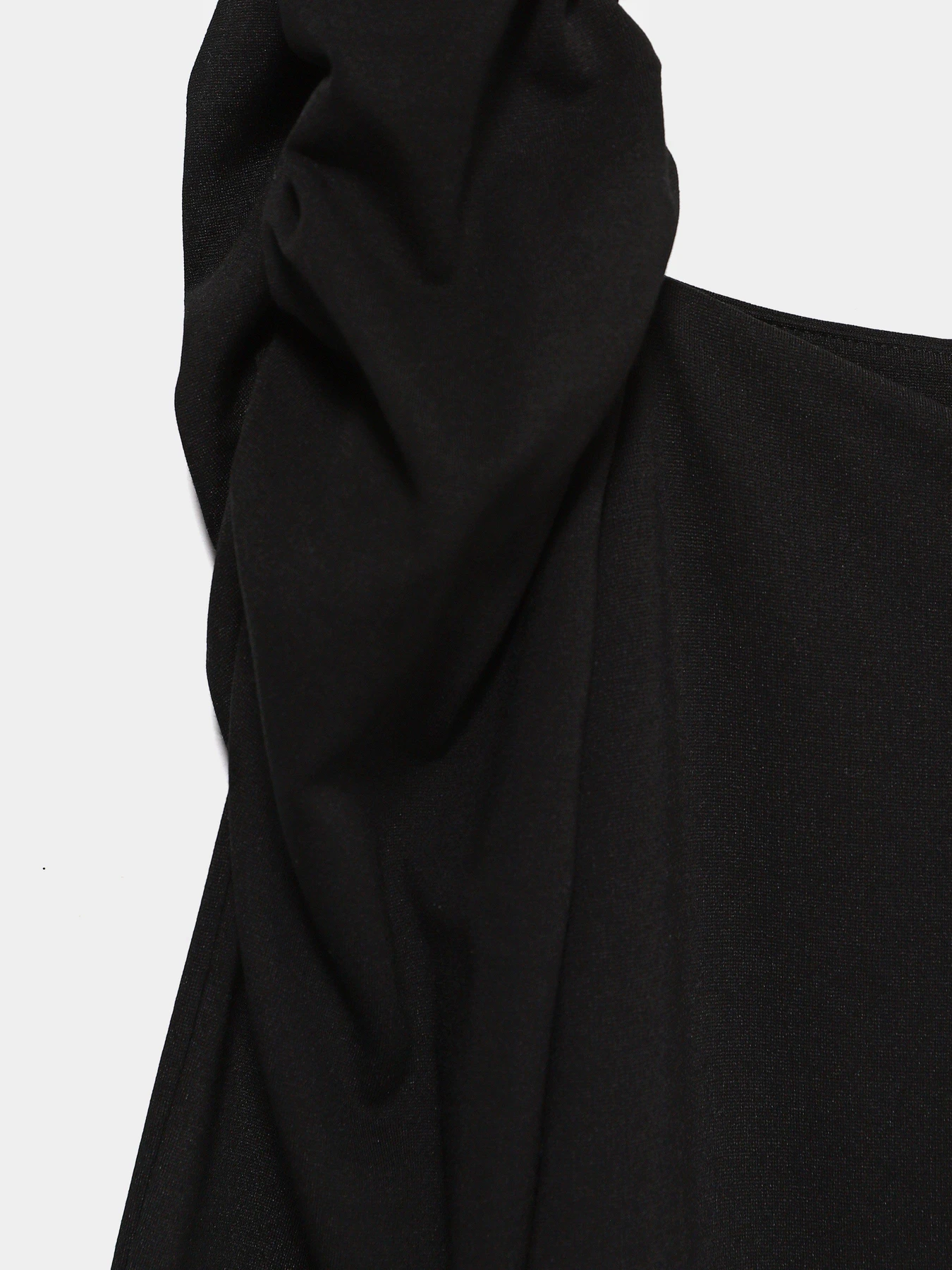 Платья H&M модель 0839673_чорний Фото