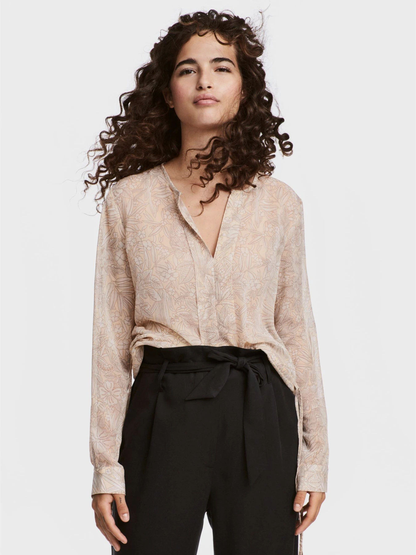 Сорочки H&M модель 0535455_бежевий комб. Сорочки H&M модель 0535455_бежевий комб. Фото