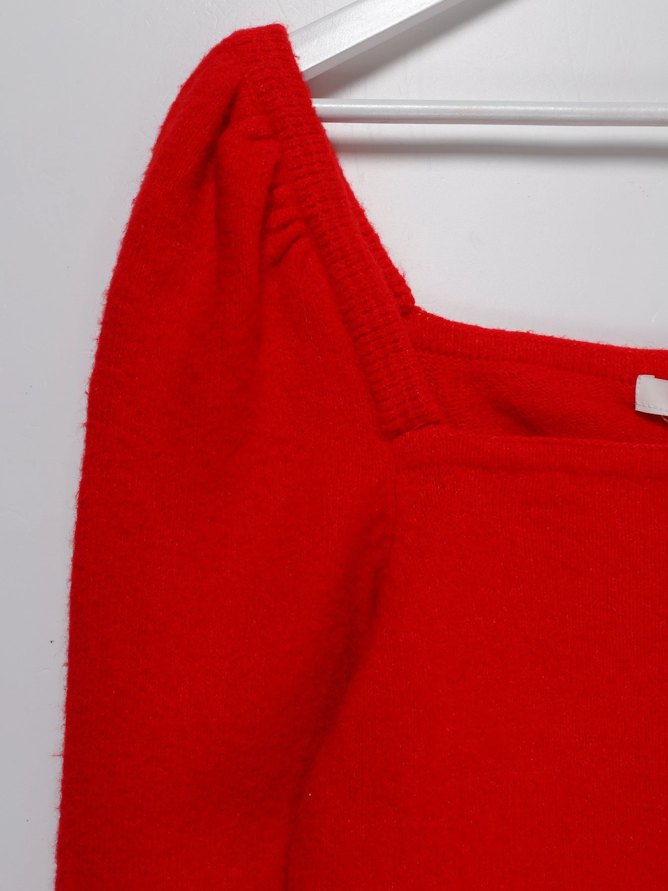 Светри та кардигани H&M модель 0915529_червоний Фото