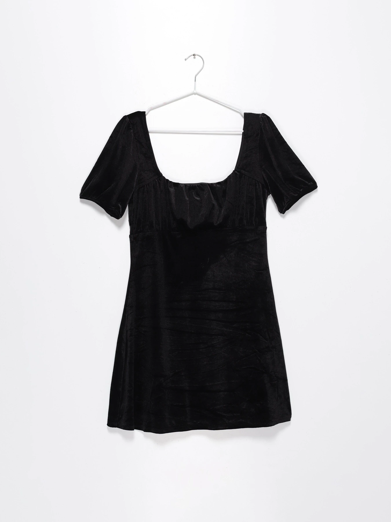 Платья H&M модель 09433472_чорний Платья H&M модель 09433472_чорний Фото