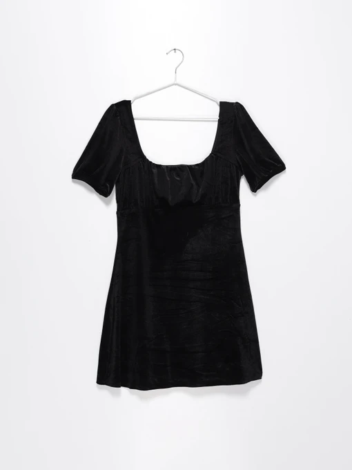 Платья H&M модель 09433472_чорний Фото