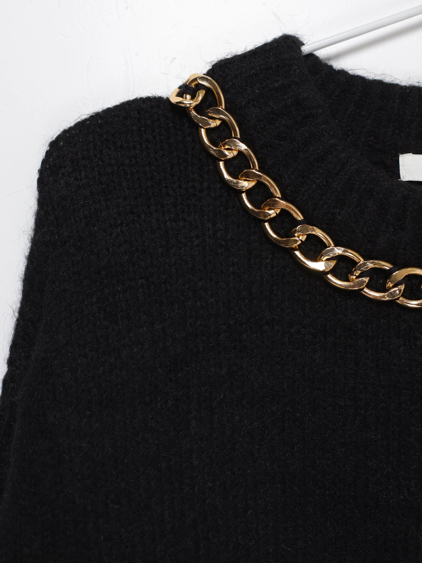 Свитры и кардиганы H&M модель 0947585_чорний Фото