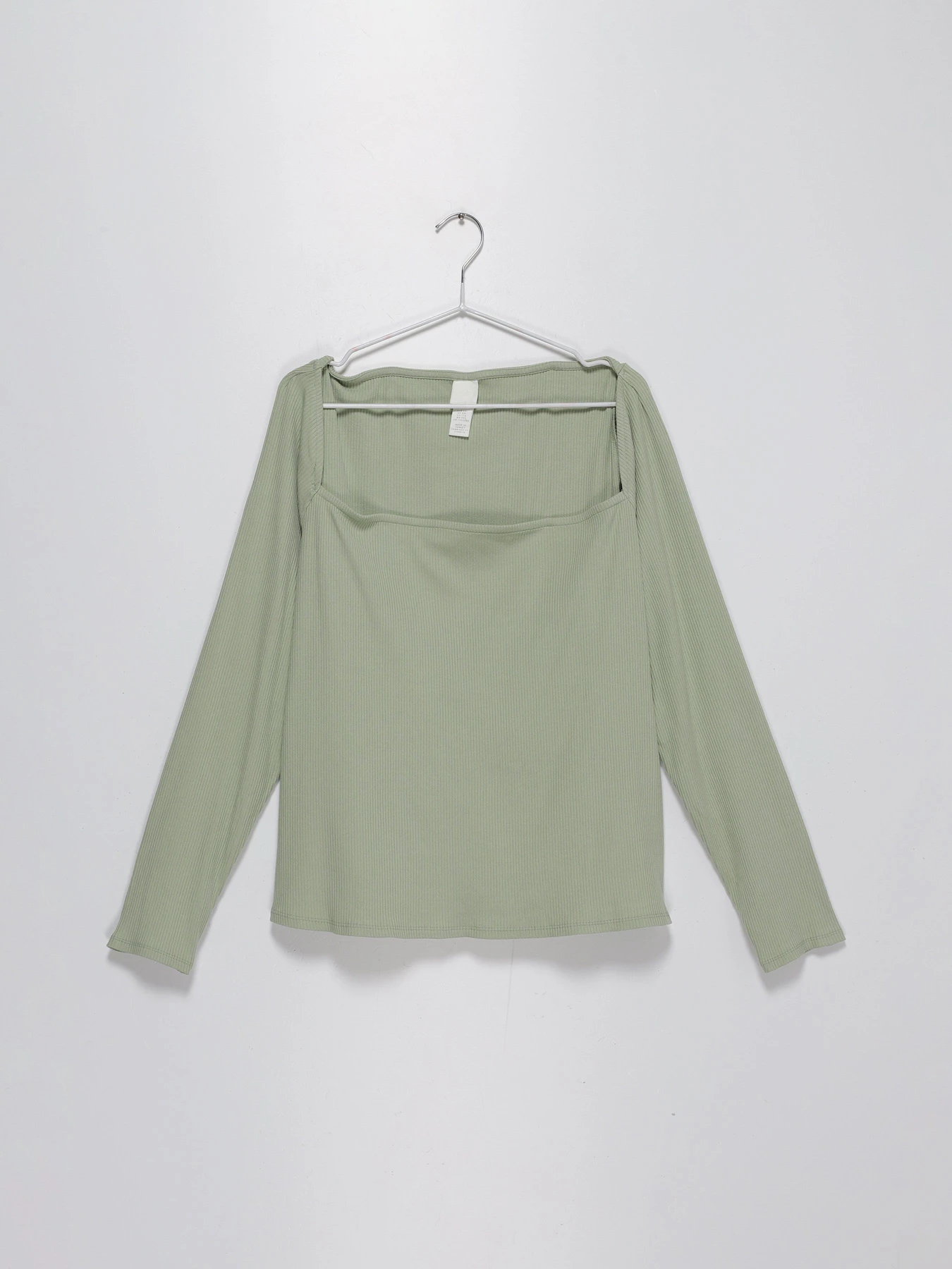 Худі та світшоти H&M модель 0951611_с.зелений Худі та світшоти H&M модель 0951611_с.зелений Фото