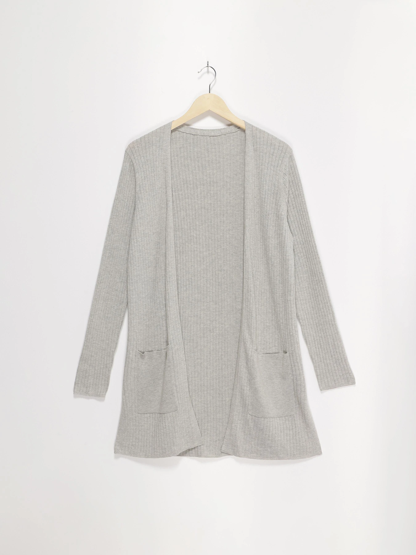 Свитры и кардиганы H&M модель 0012040_с.сірий Свитры и кардиганы H&M модель 0012040_с.сірий Фото