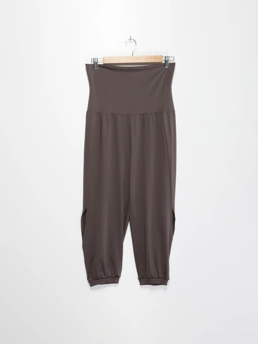 Брюки H&M модель 0112222_с.коричневий Фото